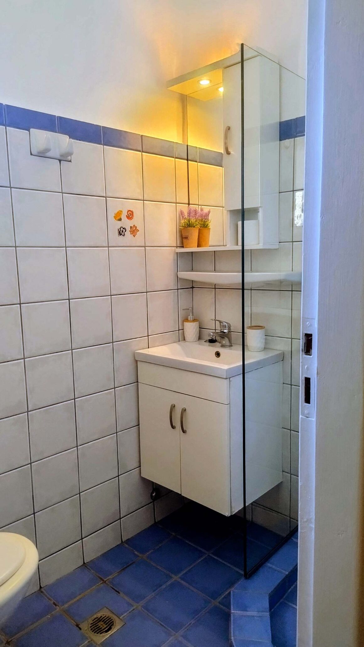 Studio 3 Adults
